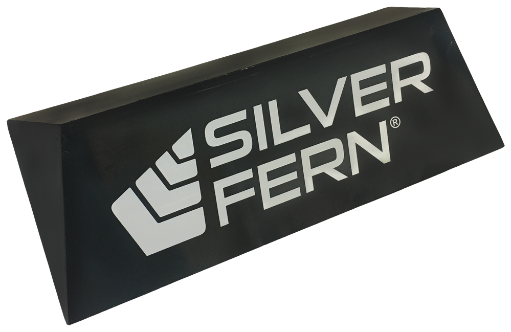 Silver Fern Gutterboard with 3 Rubber Balls