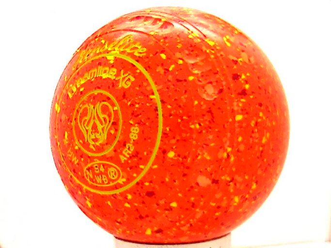 Henselite Dreamline XG Sunburst Lawn Bowls Set - SIZE 2